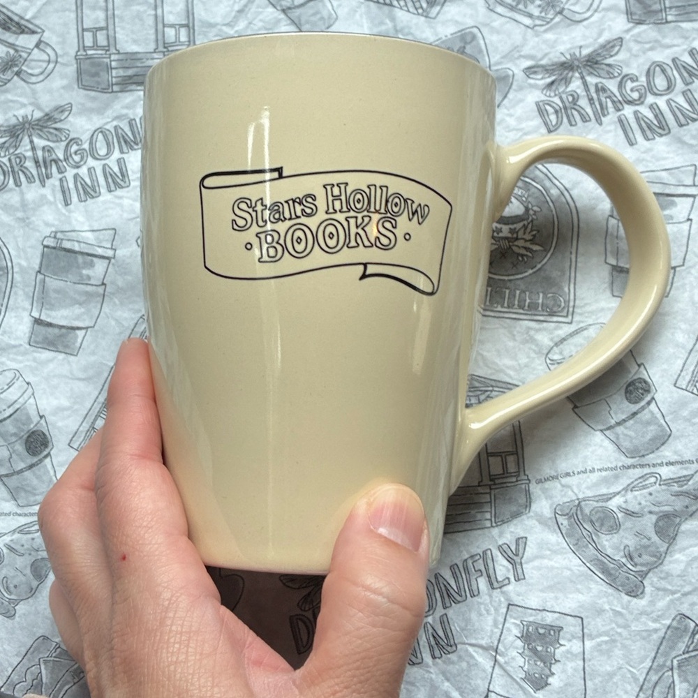 Gilmore Girls Stars Hollow Books Mug & Tissue Paper only used a few times